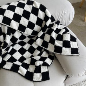 Checkered Blanket – Black & White